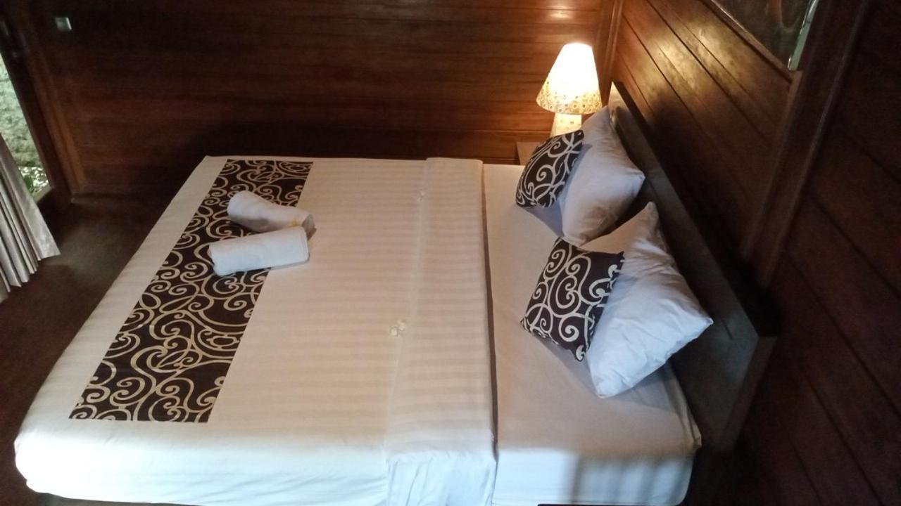 Cersen Resort Lombok Kuta  Exteriör bild