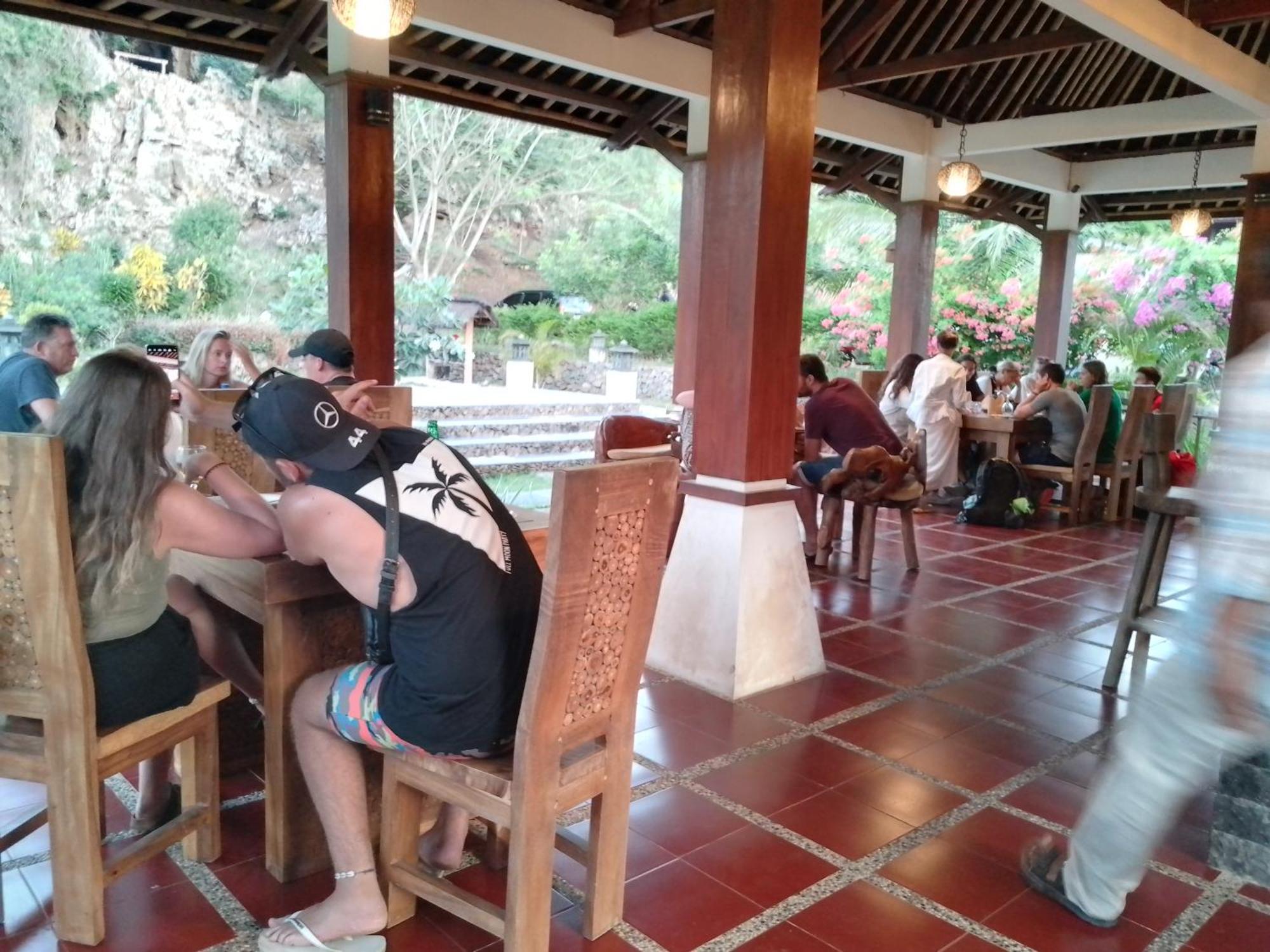 Cersen Resort Lombok Kuta  Exteriör bild