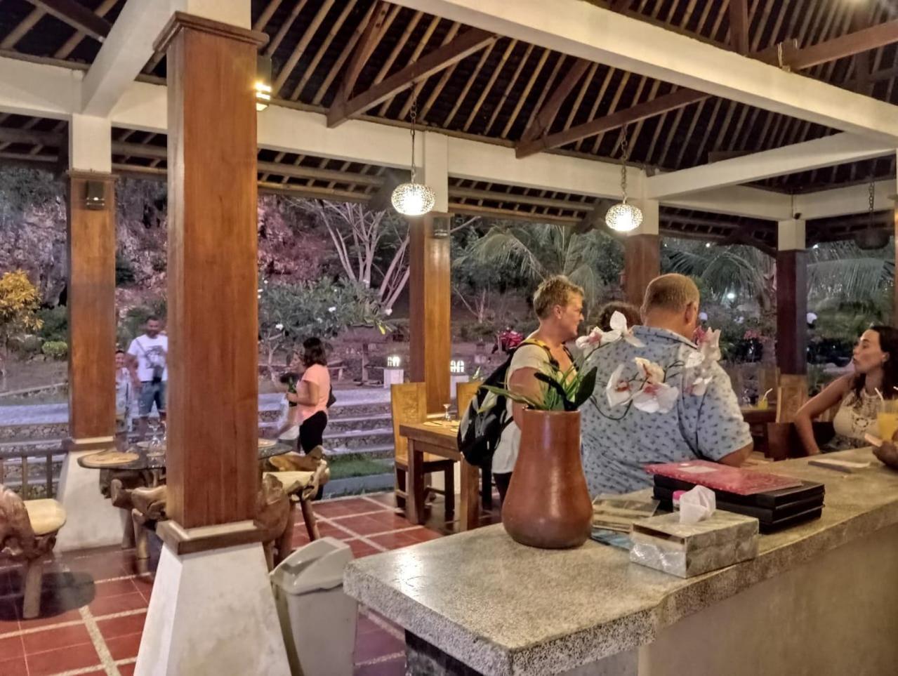 Cersen Resort Lombok Kuta  Exteriör bild
